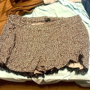 Torrid stretch waist shorts